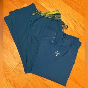 Medcouture XL scrub set